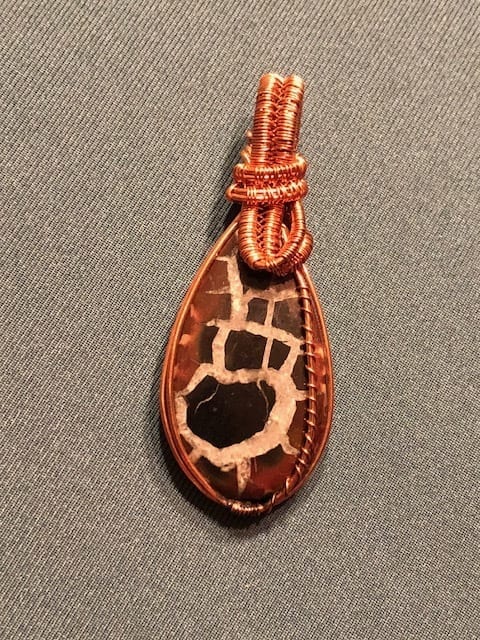 wire wrapped natural stone
